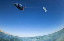 Carica l'immagine nel visualizzatore di Gallery, action_shot