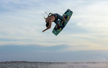 Carica l'immagine nel visualizzatore di Gallery, Duotone Jaime 2024