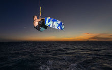 Carica l'immagine nel visualizzatore di Gallery, Duotone Jaime 2024