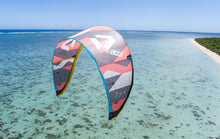 Carica l'immagine nel visualizzatore di Gallery, Duotone Juice D/LAB 2024