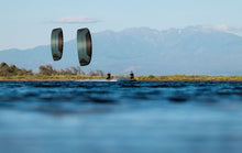 Lade das Bild in den Galerie-Viewer, action_shot