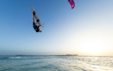 Carica l'immagine nel visualizzatore di Gallery, action_shot