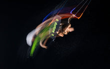 Lade das Bild in den Galerie-Viewer, action_shot