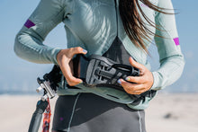 Load image into Gallery viewer, ION Sol Curv Kite Harness Women 2024