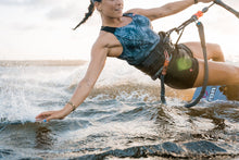 Load image into Gallery viewer, ION Sol Curv Kite Harness Women 2024