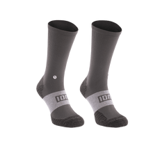 Cargar imagen en el visor de la galería, ION MTB Socks Short 2024
