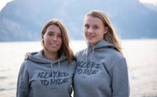 Lade das Bild in den Galerie-Viewer, Fanatic Hoodie Addicted Unisex 2021
