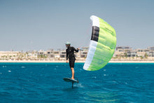 Lade das Bild in den Galerie-Viewer, action_shot
