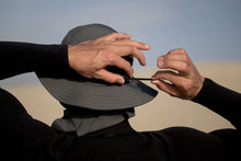 Lade das Bild in den Galerie-Viewer, action_shot