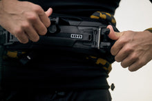 Lade das Bild in den Galerie-Viewer, action_shot