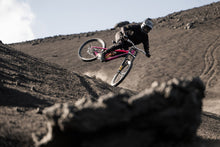 Carica l'immagine nel visualizzatore di Gallery, action_shot