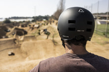 Lade das Bild in den Galerie-Viewer, MTB Helmet Seek EU/CE
