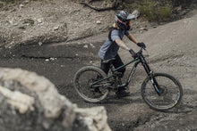 Carica l&#39;immagine nel visualizzatore di Gallery, Maglia MTB a maniche corte Seek Amp Uomo
