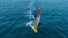Carica l&#39;immagine nel visualizzatore di Gallery, action_shot
