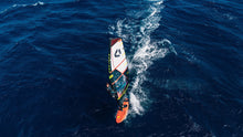 Carica l'immagine nel visualizzatore di Gallery, action_shot