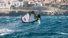 Carica l'immagine nel visualizzatore di Gallery, action_shot
