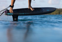 Lade das Bild in den Galerie-Viewer, action_shot
