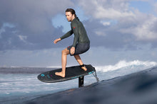 Lade das Bild in den Galerie-Viewer, action_shot
