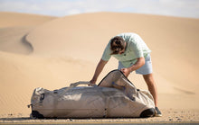 Lade das Bild in den Galerie-Viewer, action_shot
