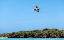 Lade das Bild in den Galerie-Viewer, action_shot
