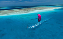 Carica l'immagine nel visualizzatore di Gallery, action_shot