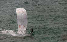 Carica l&#39;immagine nel visualizzatore di Gallery, action_shot
