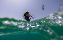 Carica l&#39;immagine nel visualizzatore di Gallery, action_shot
